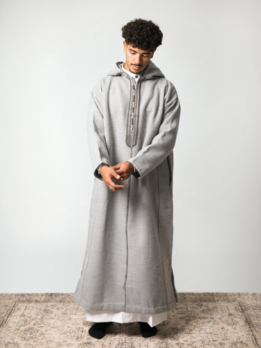Siroua Light Grey hooded Moroccan djellaba – view 3
